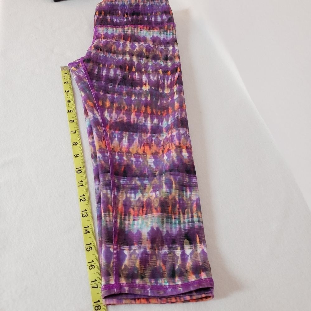 alo yoga capris 